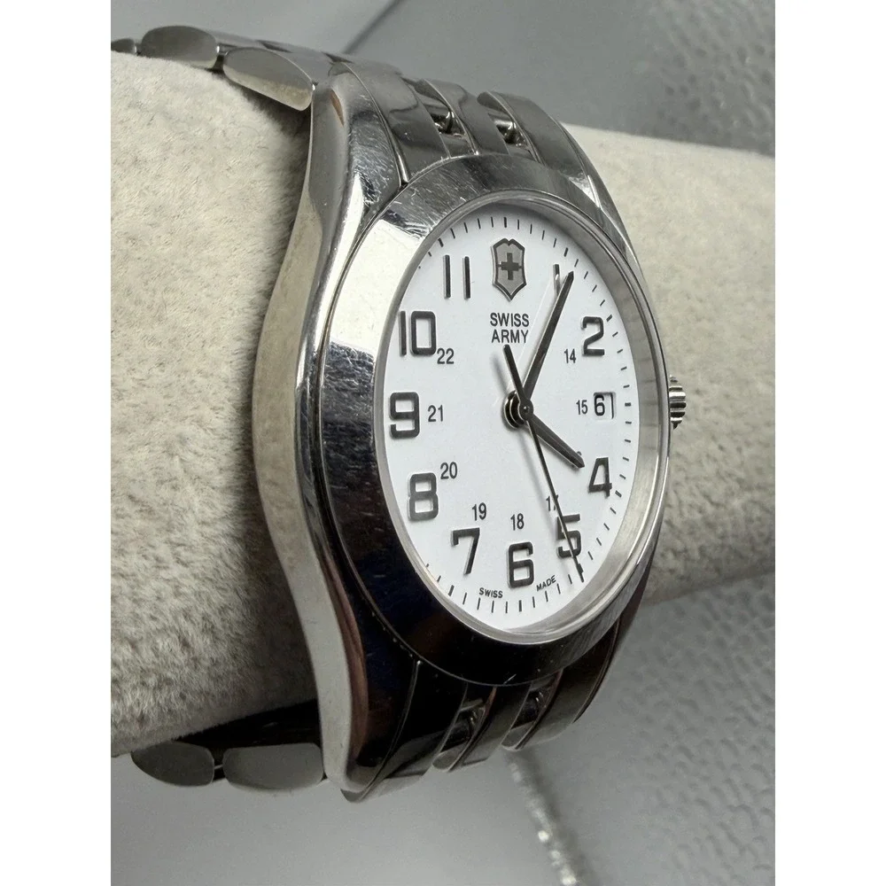 Victorinox Swiss Army 24659 New Battery Alliance Mens Watch 38MM 5.75